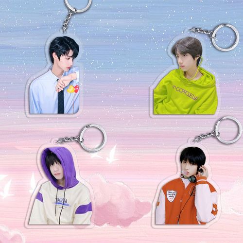 tf家族三代朱志鑫自我介绍周边钥匙扣粉丝书包亚克力挂件