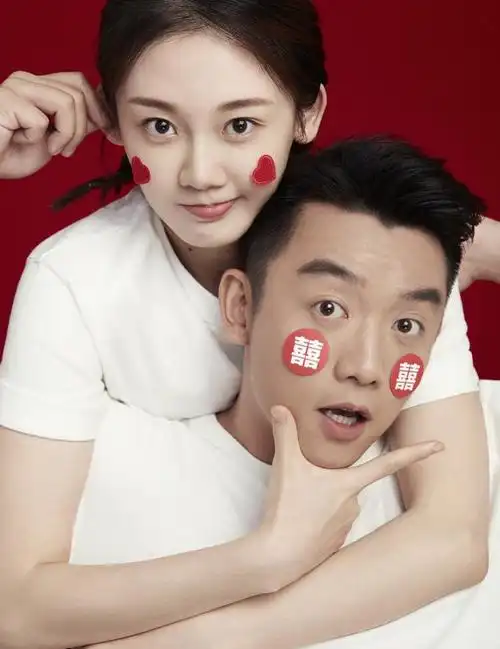 结婚证件照:唐艺昕开心,赵丽颖甜美,看到杨颖:你可是女神|黄晓明|郑恺