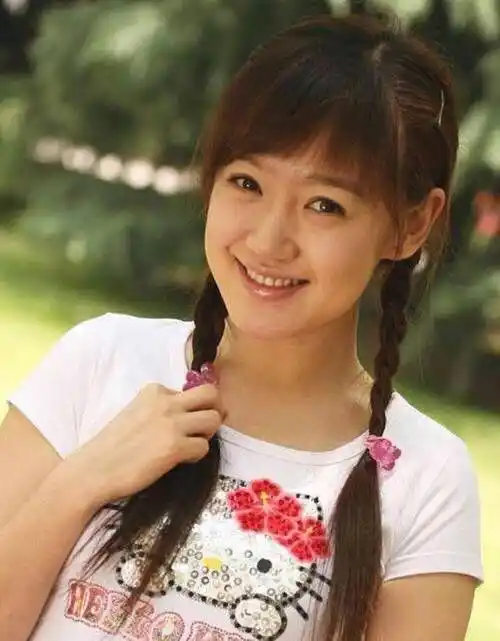 哈妹薛佳凝怎么老成这样了?_皮相_面部_补充