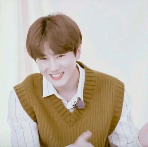 金俊勉(滤镜头像)