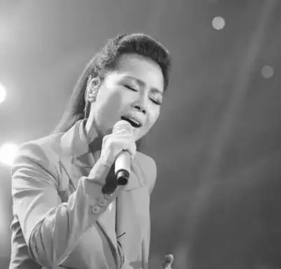 回顾歌坛大姐田震老公张卫宁陪我走过患病7年嫁给他我放心