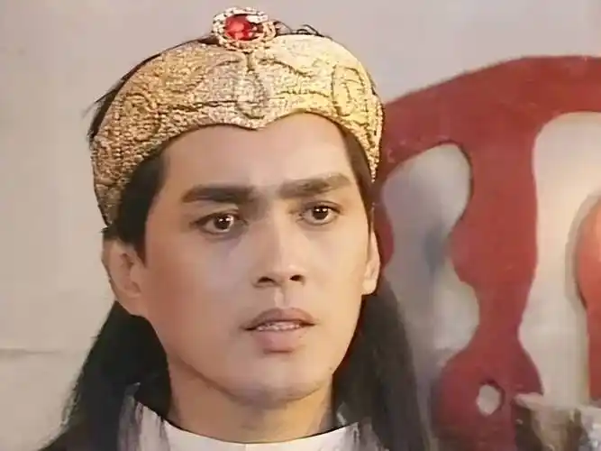 提到姜子牙的扮演者蓝天野,则是让人更有感触,蓝天野在出演姜子牙一角