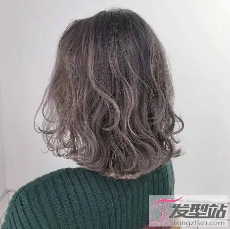 齐肩短发烫发发型怎么烫好看线条烫时尚减龄女生烫了就变美