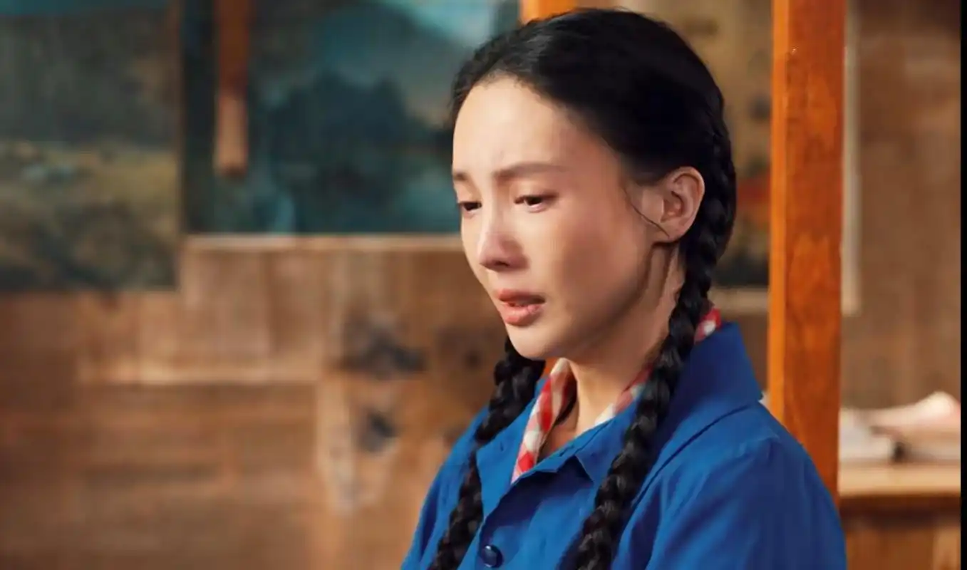 燕的坚强  《南来北往》从开播以来,金晨饰演的马燕总是有些面无表情