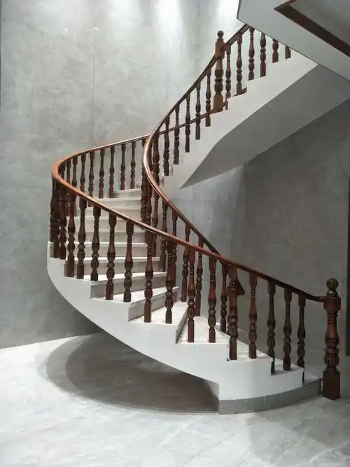 东莞实木楼梯扶手护栏别墅家用简约现代新中欧整体楼梯