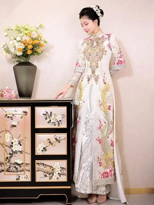 新中式婚礼礼服