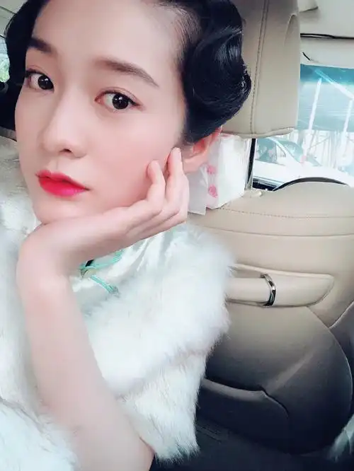 张雪迎复古旗袍造型图片27