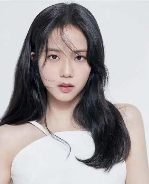 全球百位最美面孔中国有5人上榜娜扎87名第1名是亚洲面孔