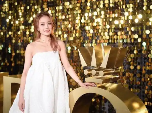 容祖儿春卷门是什么意思和大佬的绯闻是真的吗怎么夹断的