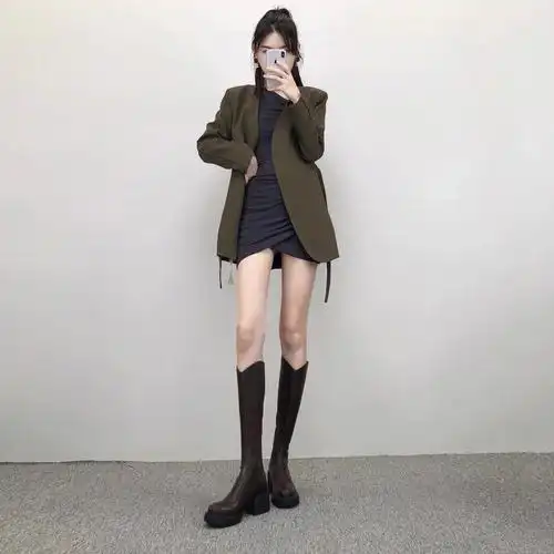 棕色粗跟高筒靴子女春秋显瘦不过膝长靴