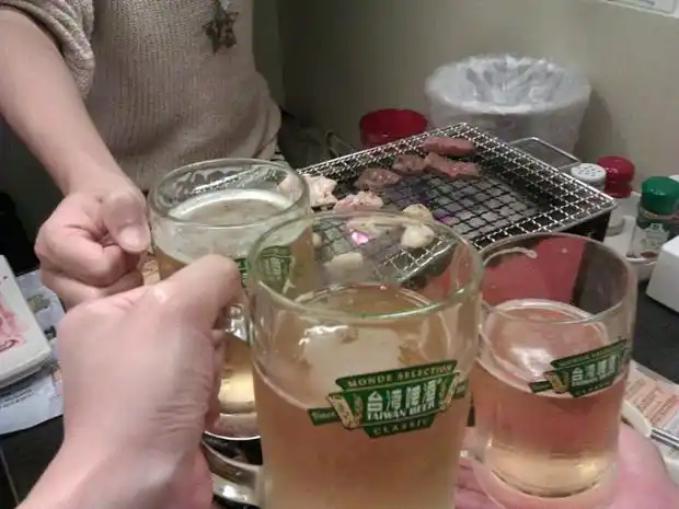 这样喝啤酒是不对的,快来看看!