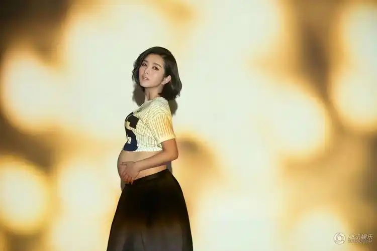 最美孕妇甜蜜待产何洁怀孕写真