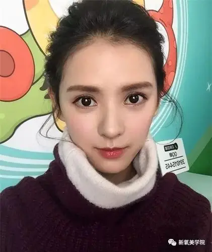 以眼睛美著称的杨幂是怎样改动眼睛的