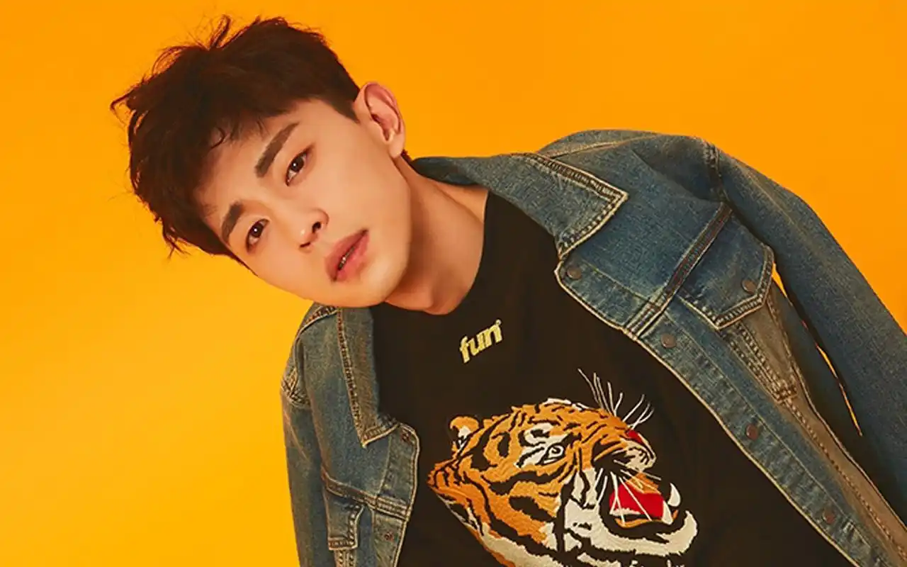 邓伦冷峻帅气时尚杂志封面图片桌面壁纸