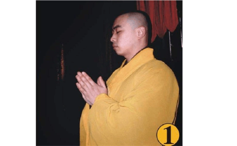 如何拜佛·动作图解