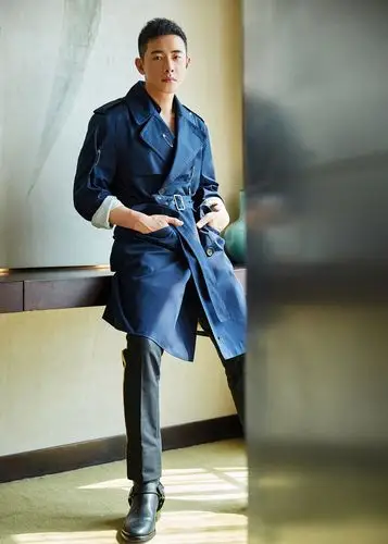 p>罗晋,1981年11月30日出生于江西省宜春市铜鼓县,中国内地影视男演员