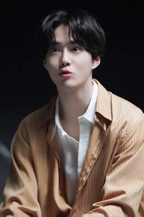 最好队长金俊勉,用自己的方式爱着世界,衣品见人品