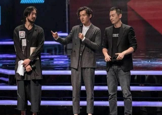 朱亚文胡歌一同演出180和185的身高同台对比官方资料有误差