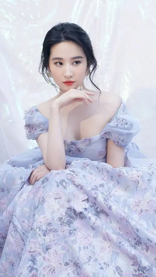 刘亦菲白裙仙气高清手机壁纸