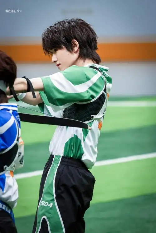 宋亚轩超话    240705  帅哥射箭97    @时代少年团-宋亚轩  #今日