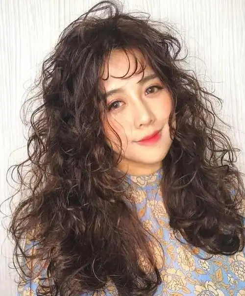 羊毛卷发型女长发,最美元气少女发型_卷发_女生发型大全