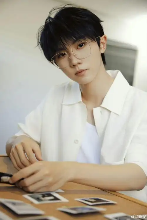 温柔的白色,哥几个不妥妥是心动crush嘛99  马嘉祺 丁程鑫 宋亚轩