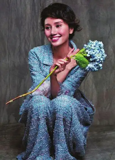 坐在记者对面的袁泉[微博],是从来无视娱乐圈中花里胡哨噱头的实力派