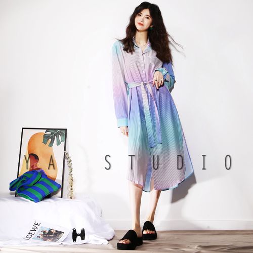 g68梦幻蓝紫色渐变晕染条纹欧美风宽松显瘦开叉系腰带衬衫连衣裙