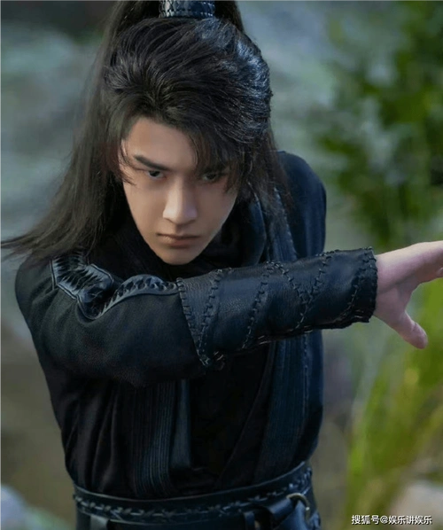 竟有人相信王一博谢允出现在肖战《玉骨遥》里?_cp_剪辑_作品