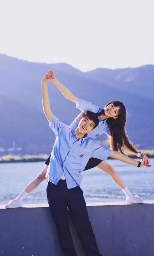 欧阳娜娜和陈飞宇676767青春气息来袭帅哥靓女太吸引人了