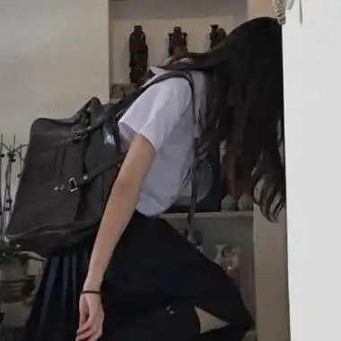 成熟高冷气质女生头像不露脸