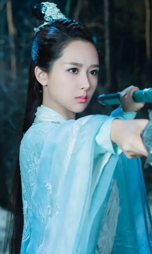 杨紫唯美古装剧照,她的眼睛好漂亮_高清图集_新浪网