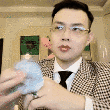 猕猴桃歪嘴战神45度歪嘴男动态表情包