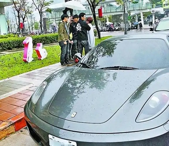 最近有消息称,林俊杰因为投资虚拟货币而亏掉了一大笔钱.