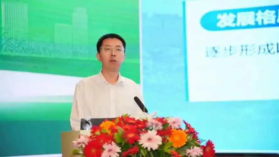 乐居财经 刘治颖6月25日,由中国房地产业协会,山东普泽健康产业集团