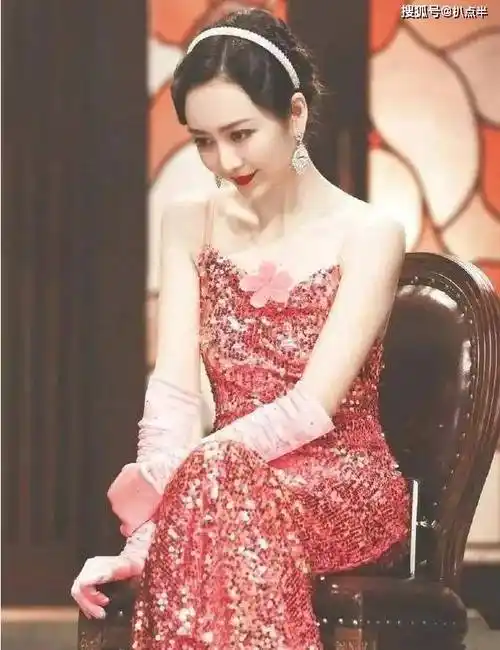 王鸥_工作时_活动