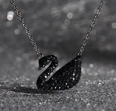 swarovski施华洛世奇5347329iconicswan大黑天鹅吊坠项链