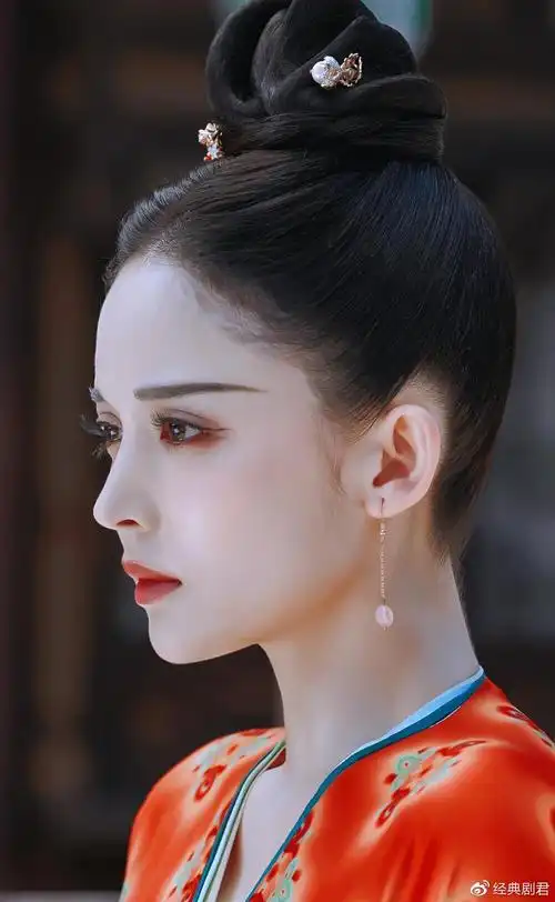 风起霓裳刚出宫的琉璃傻白甜怎么看都不违和