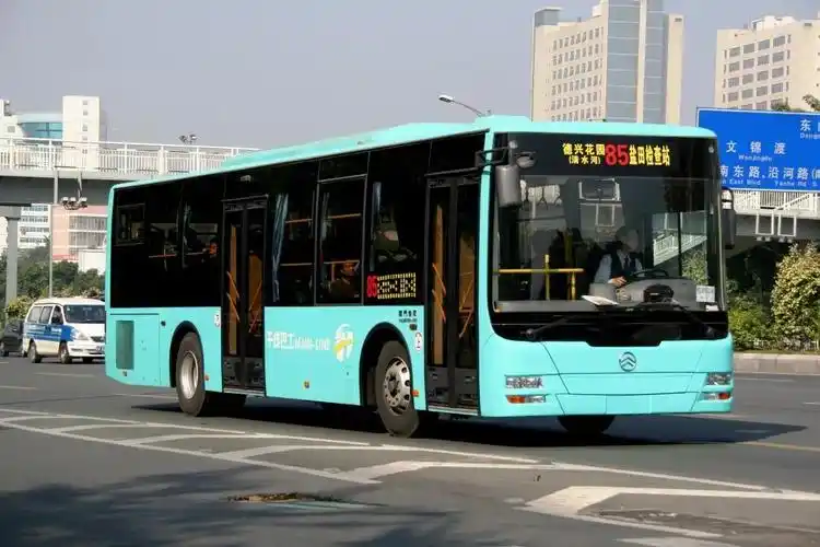 干线巴士▲快线巴士▲支线巴士油电混合动力大巴约2014年以来纯电动