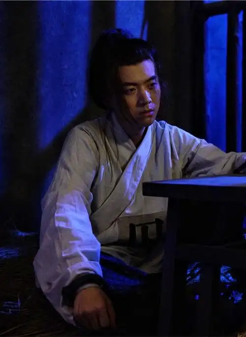 陈禹铭 半妖皇帝