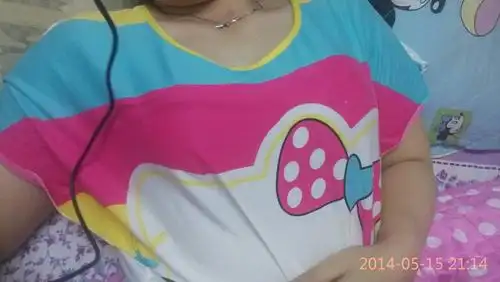 谁能给我看看乳房加我q761987707