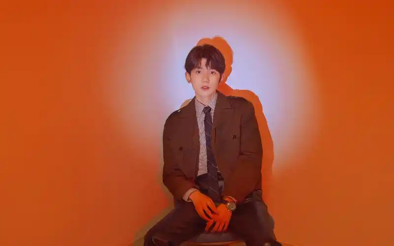 王源帅气图片桌面壁纸