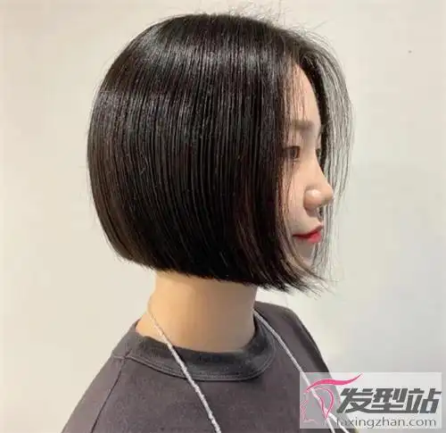 黑色一刀切短发bob 酷飒干练御姐十足_发型站_最新流行发型设计发型