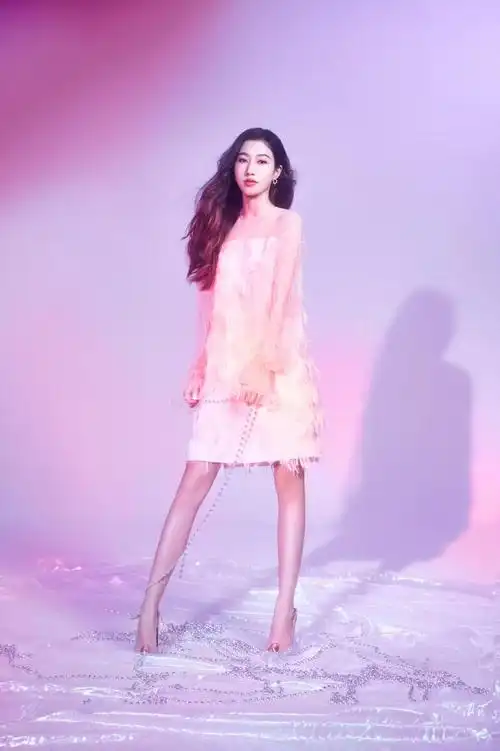 吴映香专辑封面大片分享