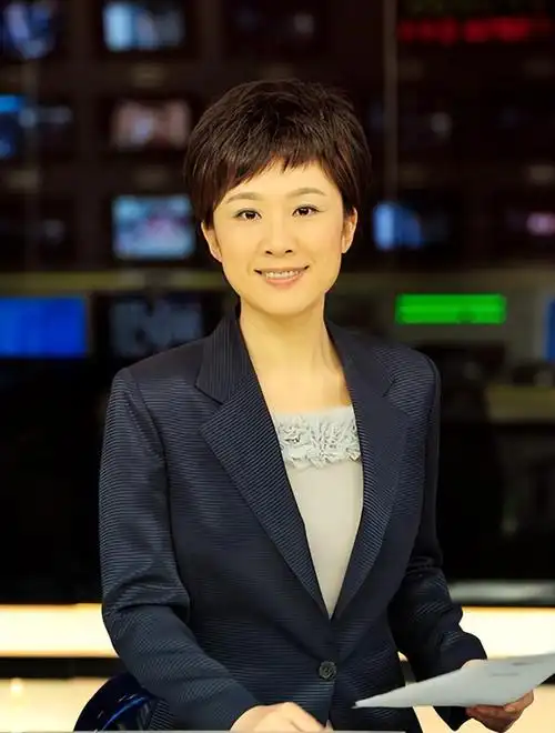 回顾播音员林牧茵:复旦女学霸,主持节目优雅知性深受观众喜欢