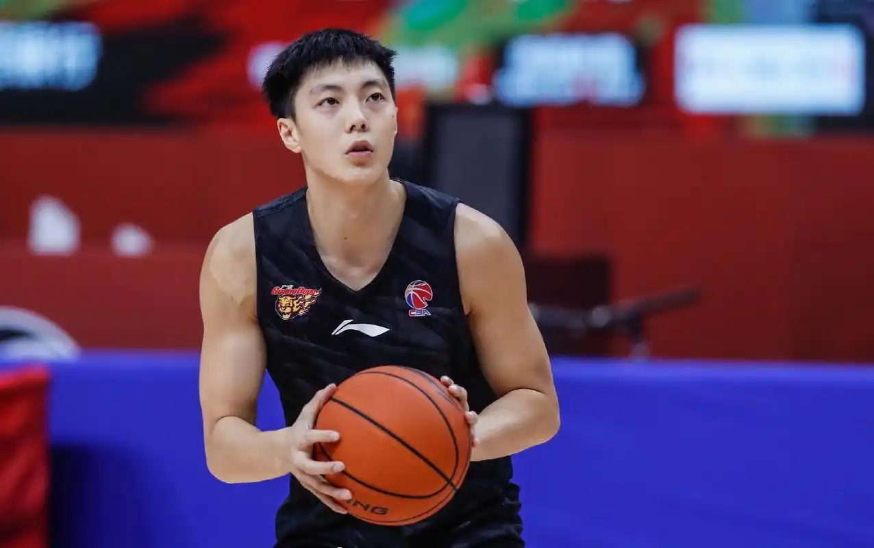 杜锋心理学有多夸张?专访亲承以性格因材施教,队内多位新星受益