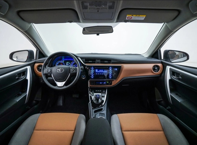 雷凌双擎e 内饰