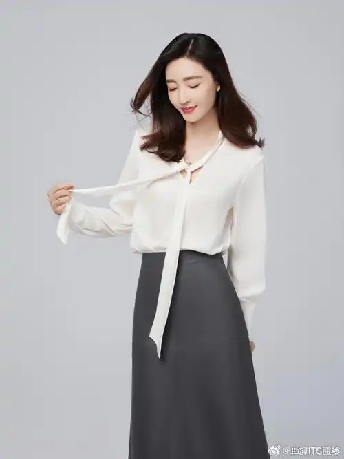 one itc 时尚分享#简练雅致,自在前行#ports漫游者#演员@王丽坤浪漫