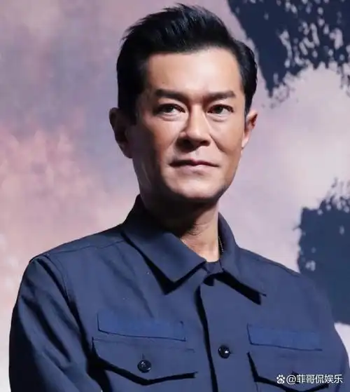 近日,演员古天乐的最新照片在社交媒体上引起了广泛关注和热议.