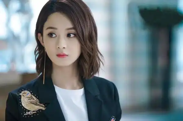 赵丽颖新剧开播两集就入坑,步入30岁的她依旧满满少女感?